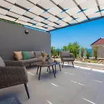 Rustic Nina - Dalmatian Stone Mansion וילה *