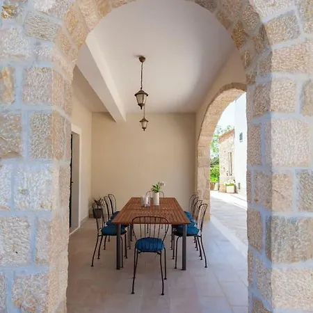 Villa Rustic Nina - Dalmatian Stone Mansion *