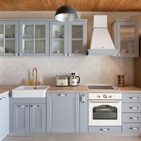 Rustic Nina - Dalmatian Stone Mansion Tucepi