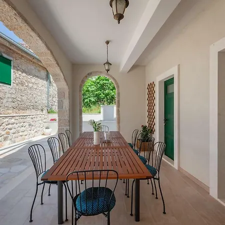 Rustic Nina - Dalmatian Stone Mansion Villa Tucepi
