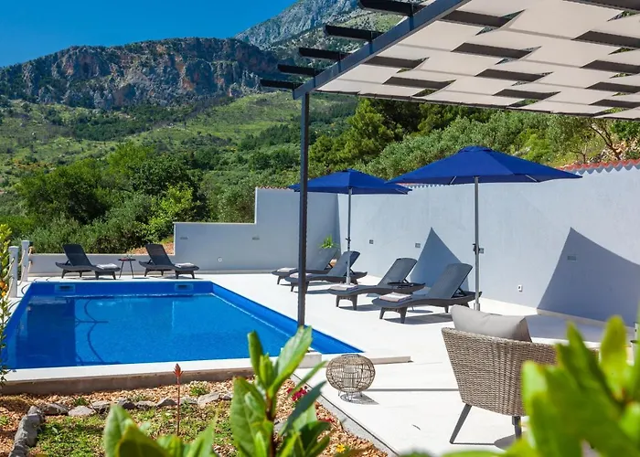 Villa Rustic Nina - Dalmatian Stone Mansion